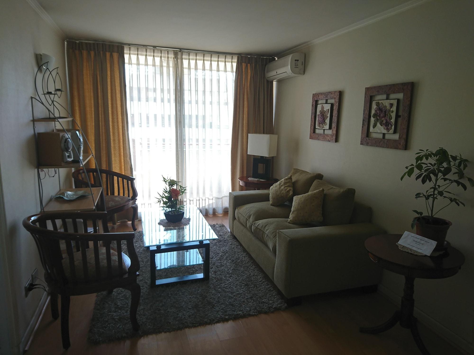 At Roger De Flor Aparthotel Santiago del Cile